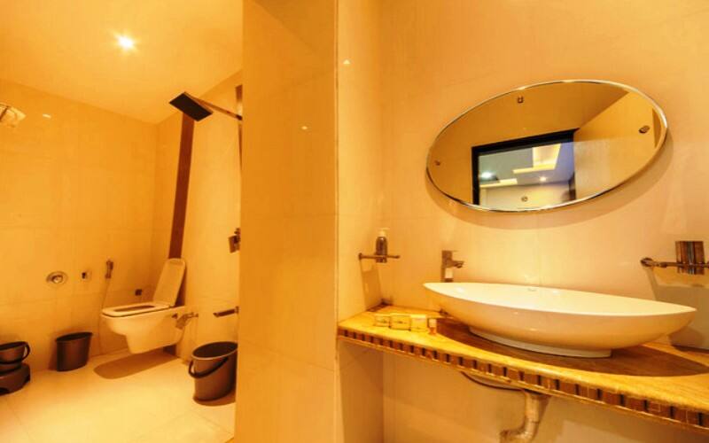 Jenish Hotel, Rajkot 4